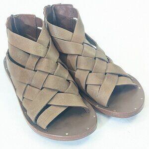 Beek Turaco Leather Sandals Size 5